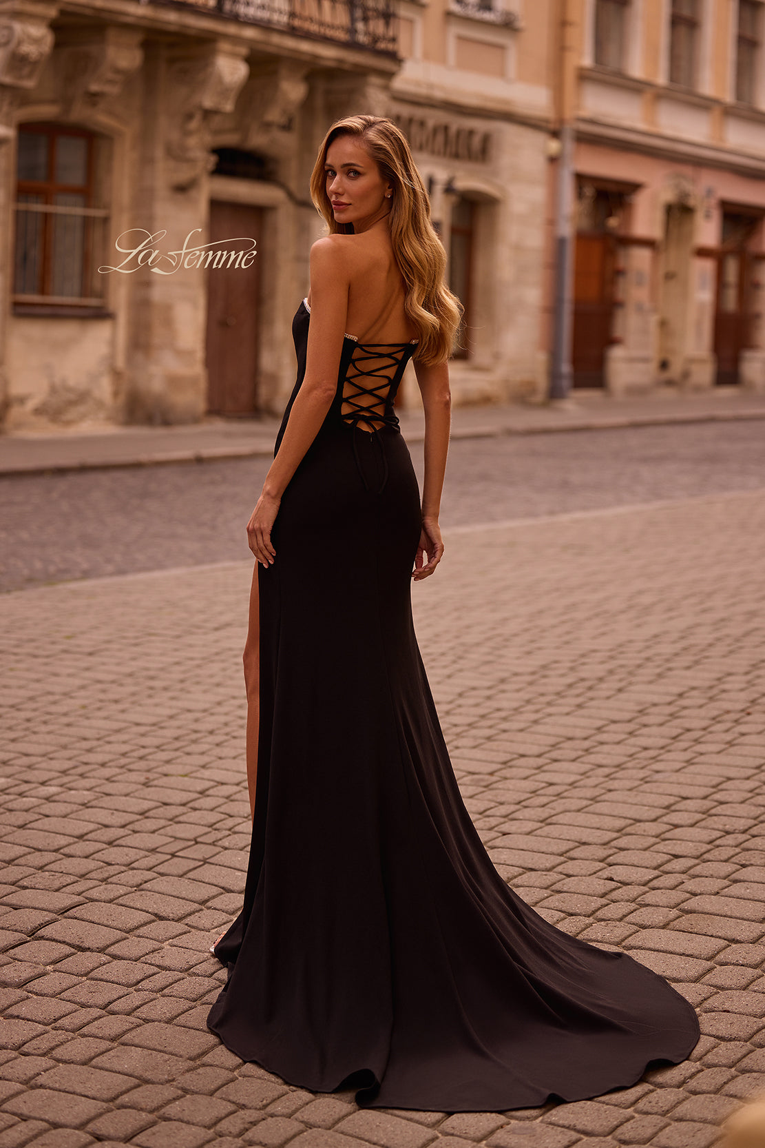 32829 - La Femme Dress
