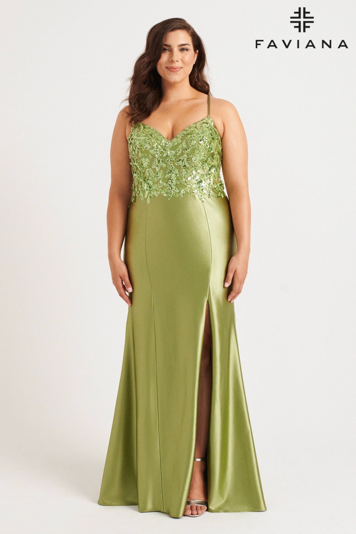 9563 - Faviana Dress