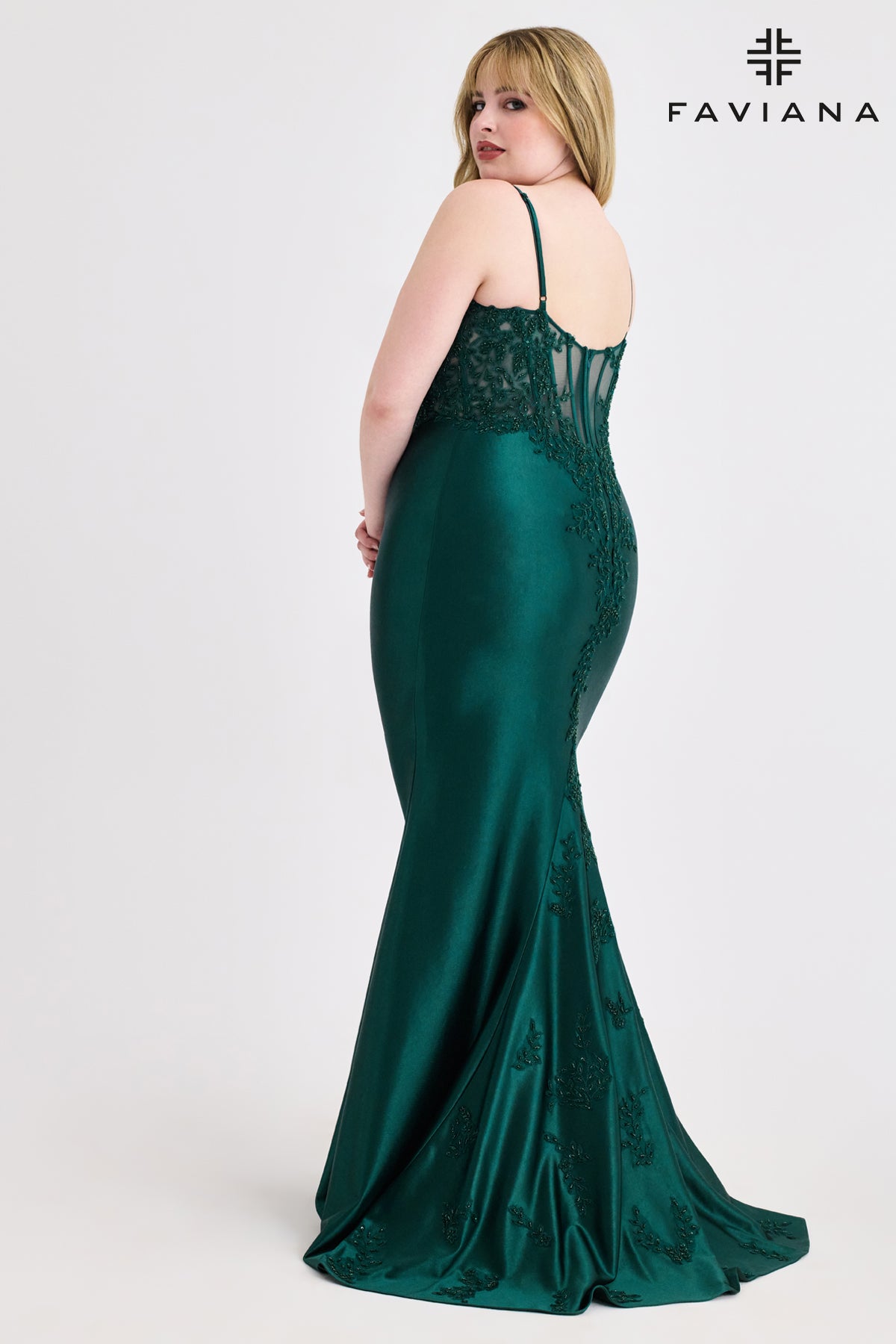9600 - Faviana Dress