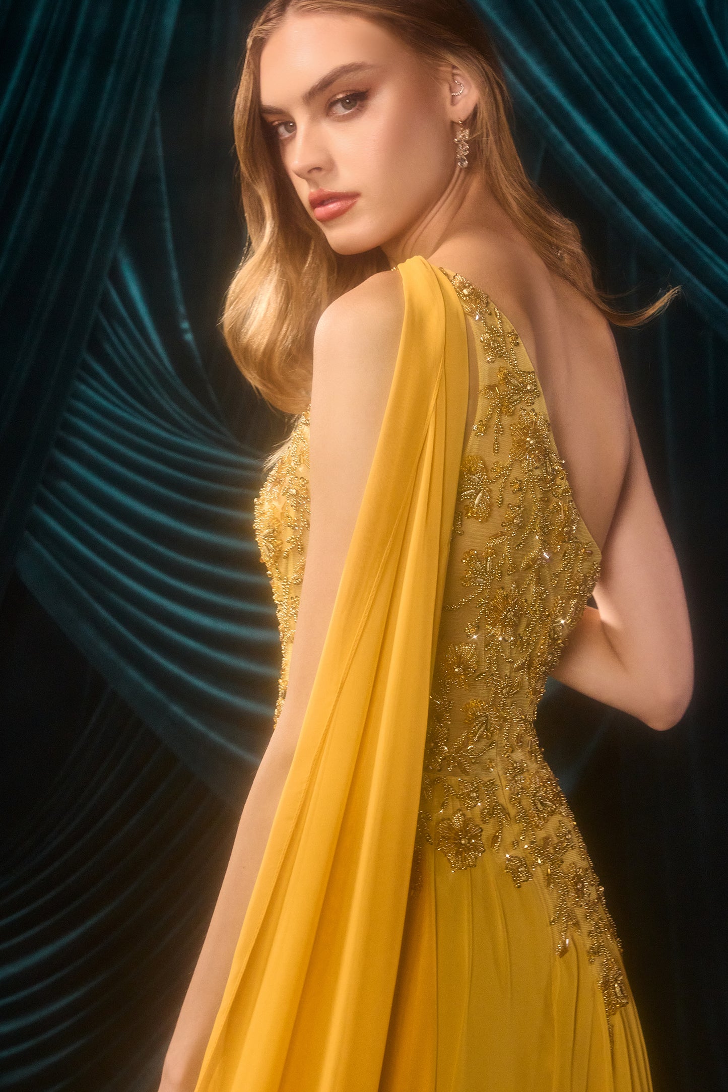 A1495 - Andrea & Leo Dress