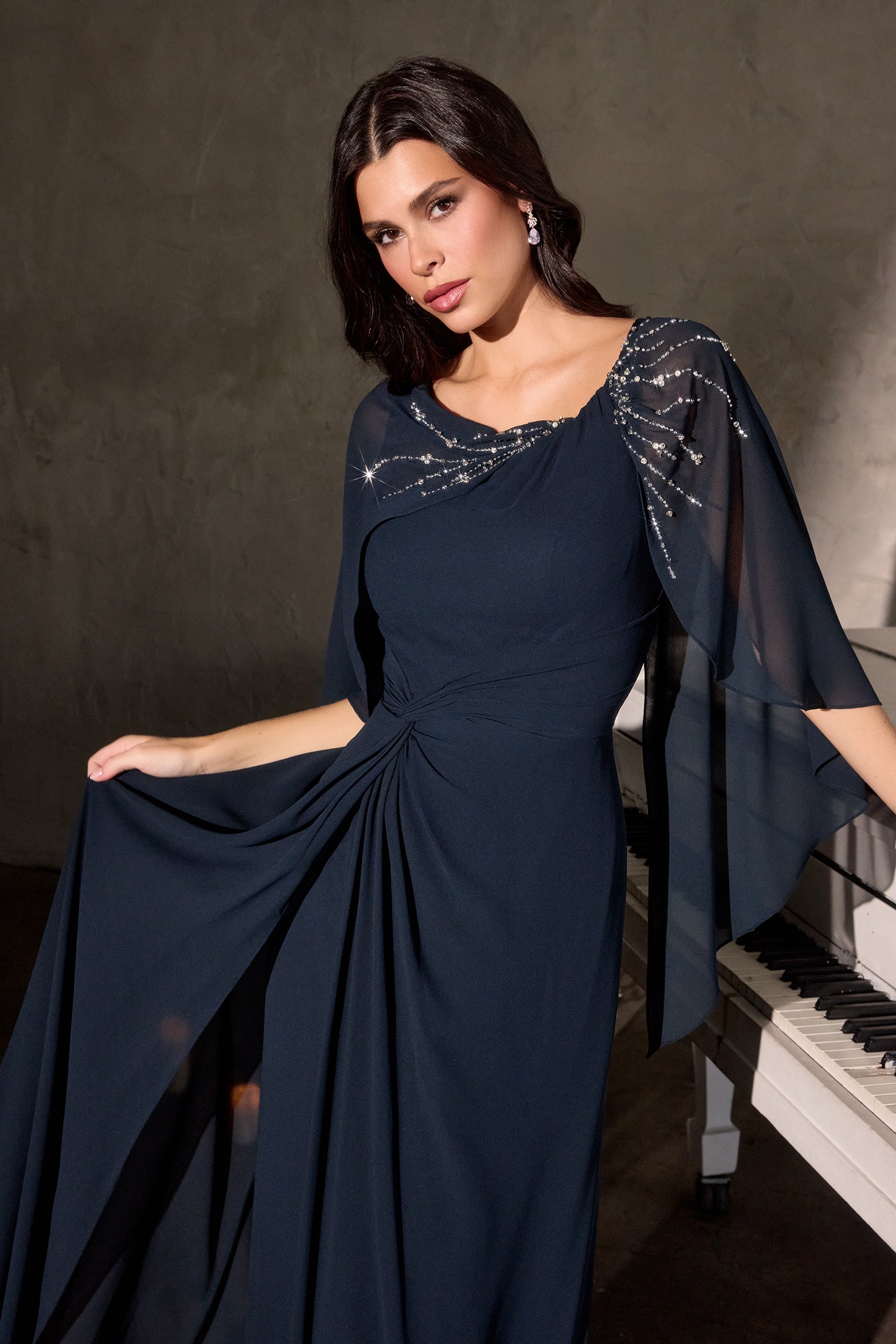 CR884 - Ladivine By Cinderella Divine Dress