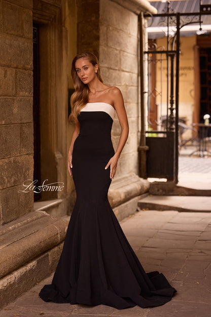 32914 - La Femme Dress