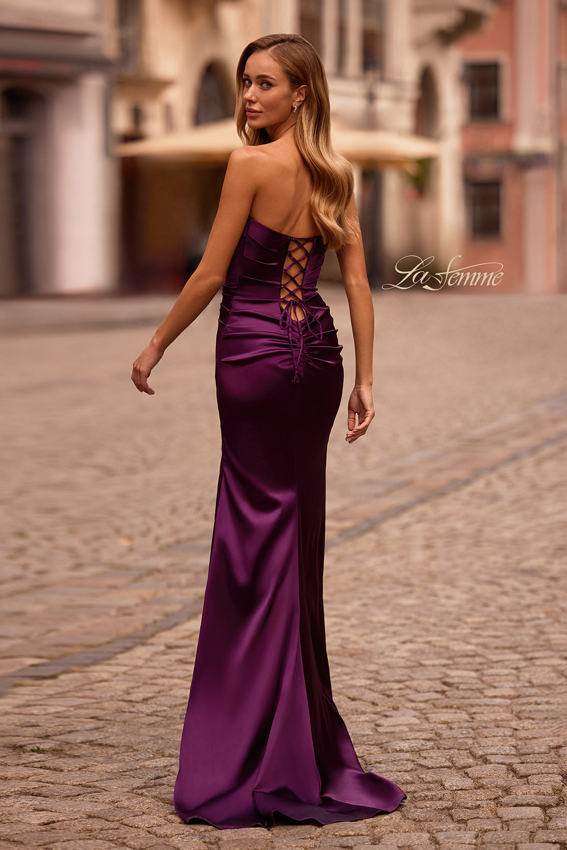 32952 - La Femme Dress