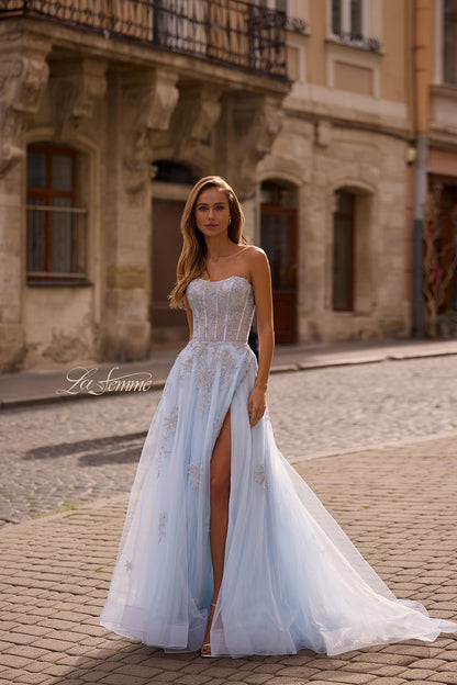 33028 - La Femme Dress
