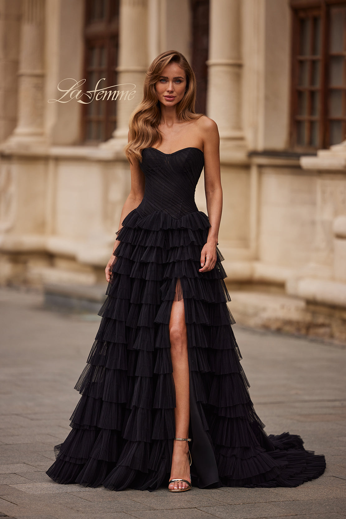33202 - La Femme Dress