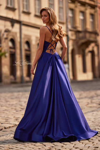33373 - La Femme Dress