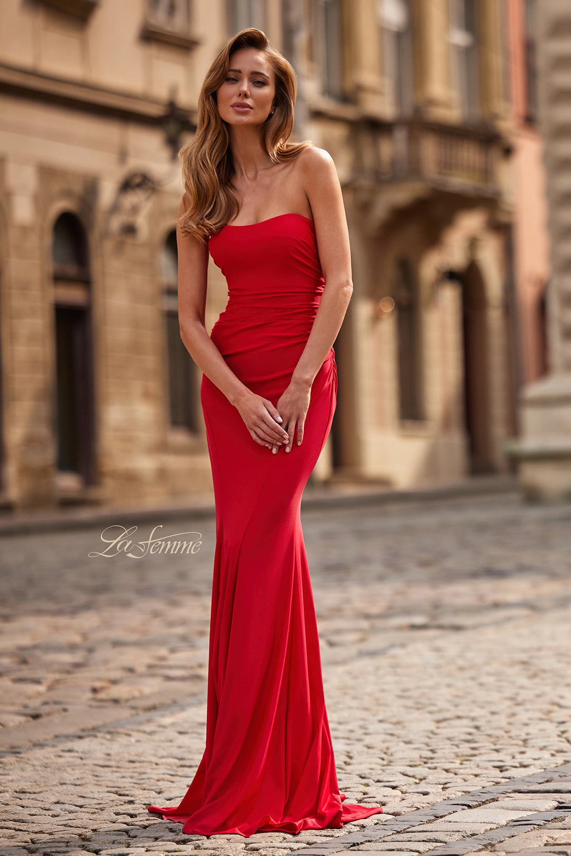 33403 - La Femme Dress
