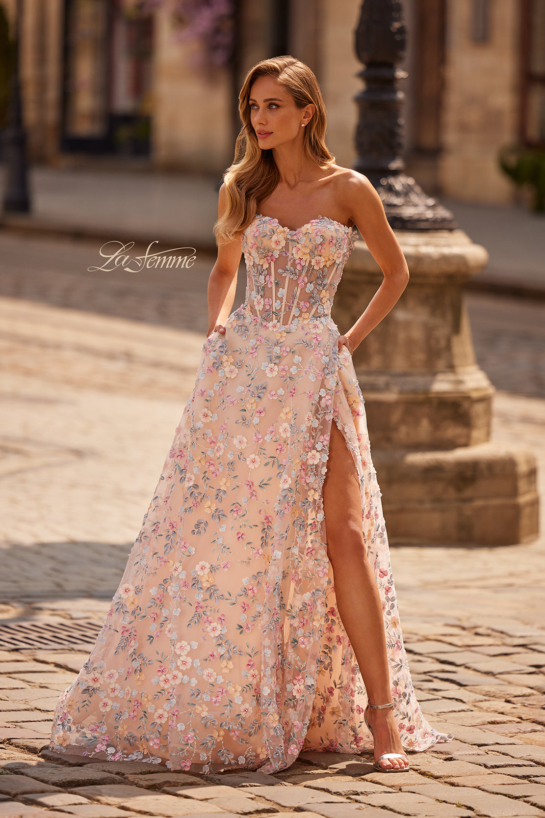 33409 - La Femme Dress