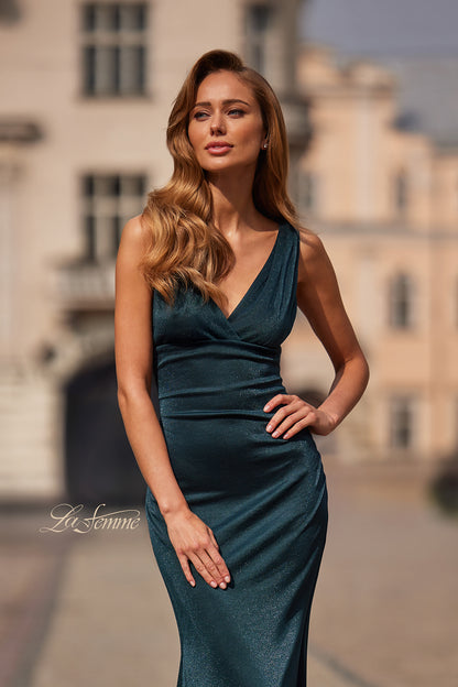 33425 - La Femme Dress
