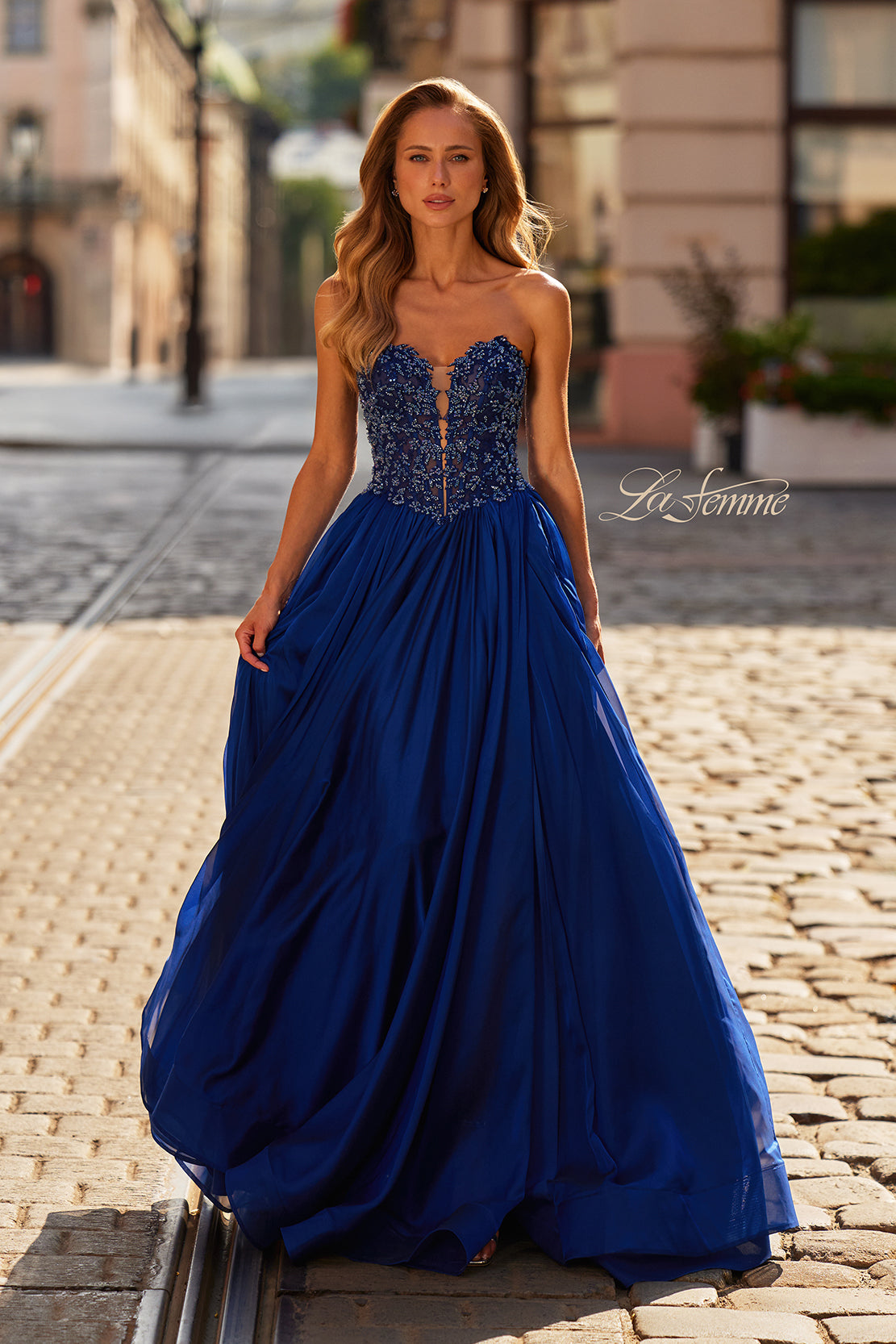 33552 - La Femme Dress