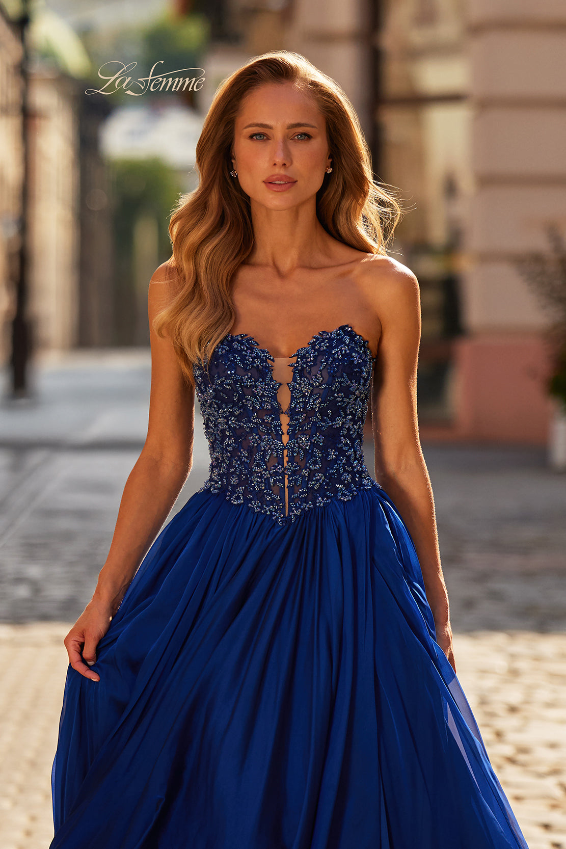 33552 - La Femme Dress
