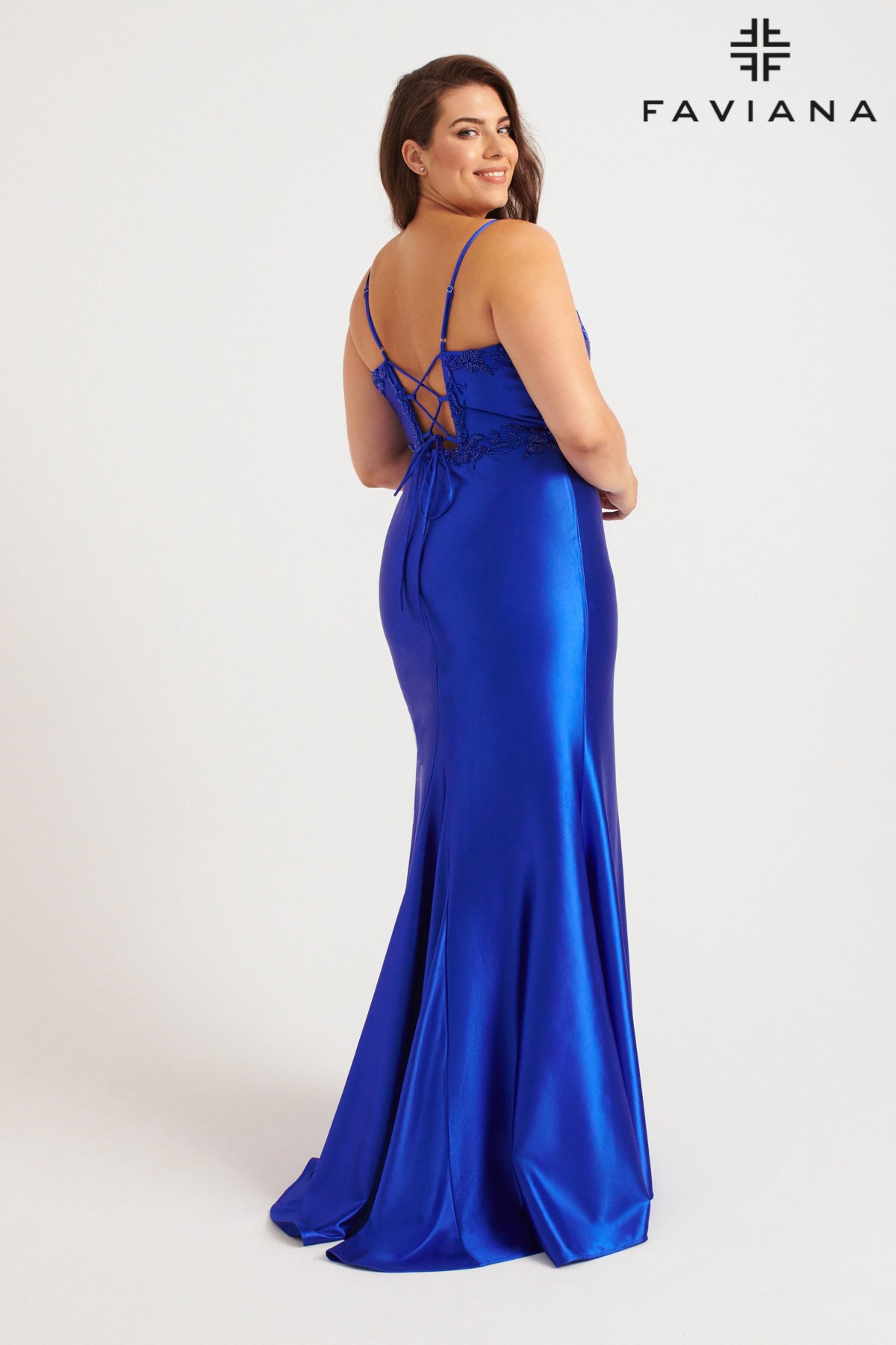 9562 - Faviana Dress