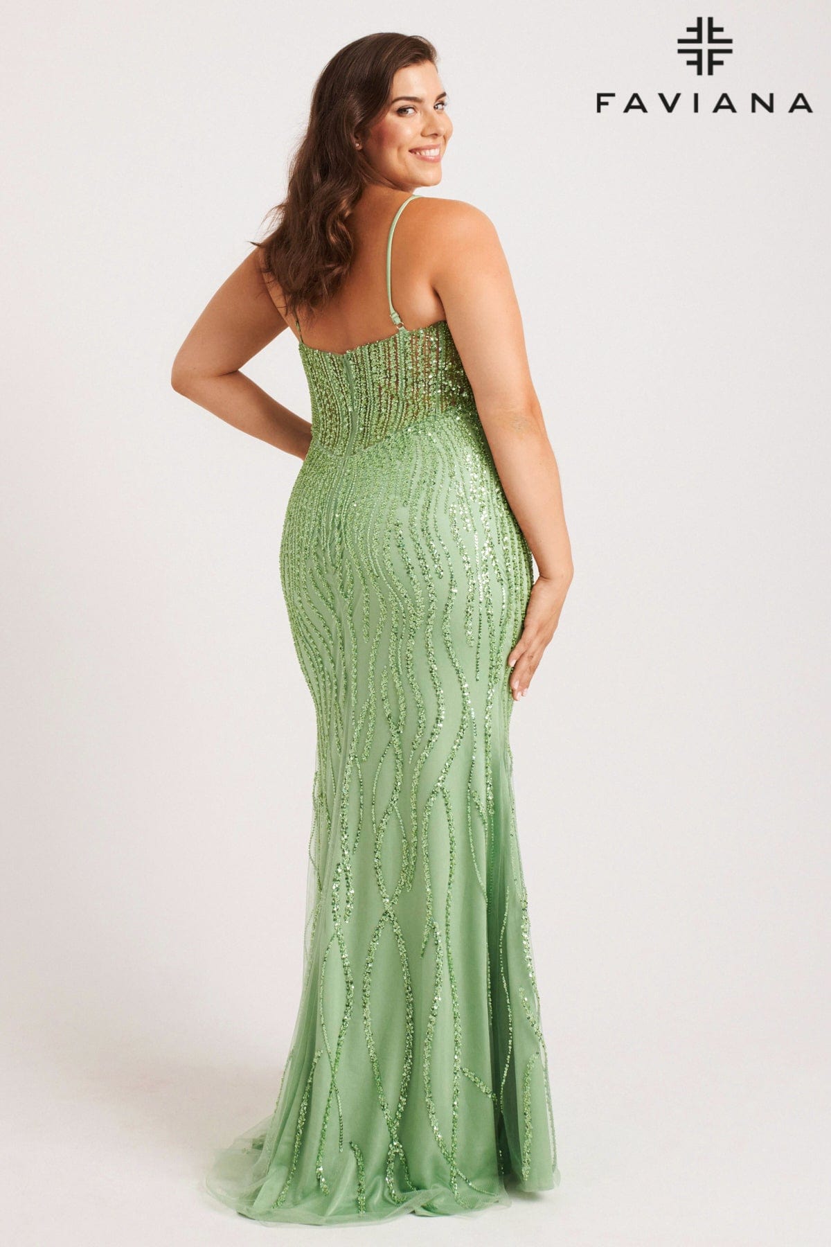 9572 - Faviana Dress