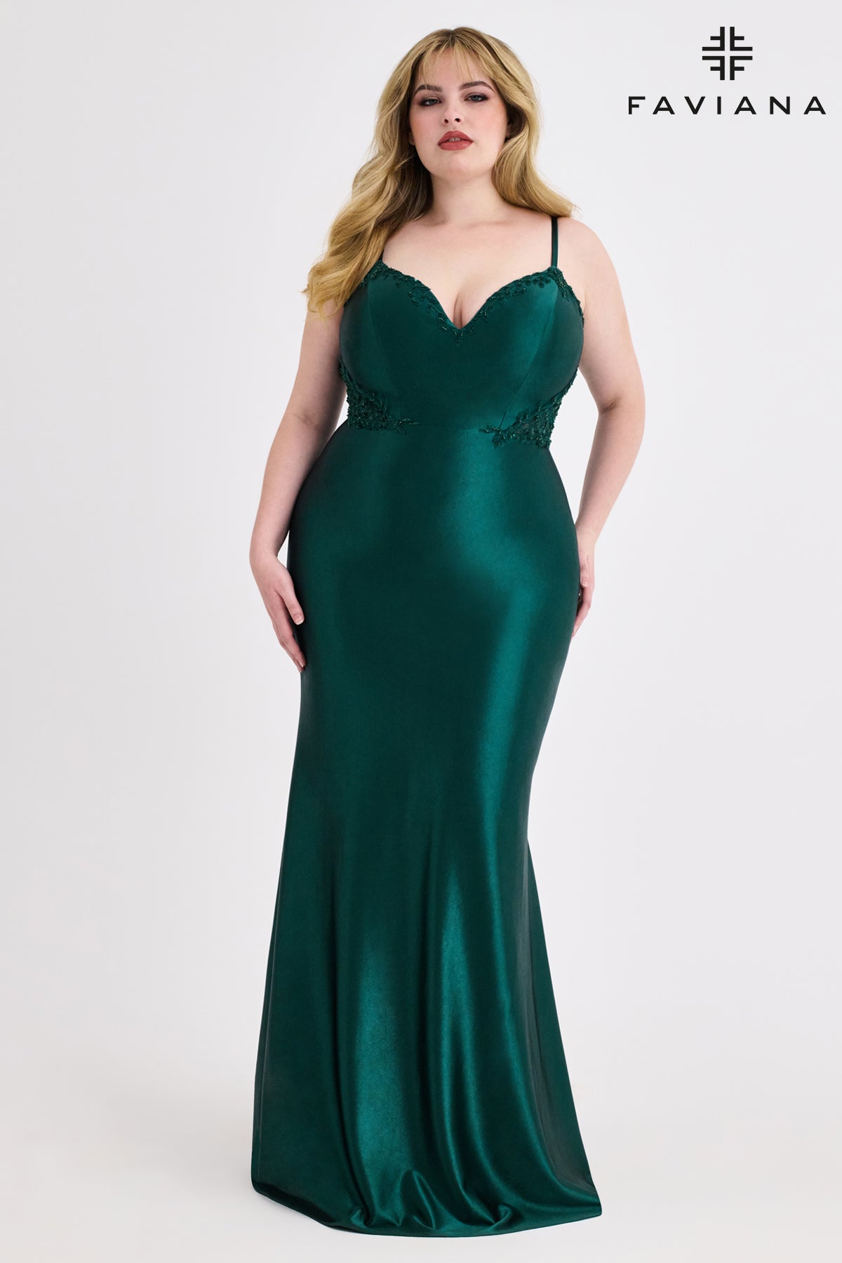 9600 - Faviana Dress