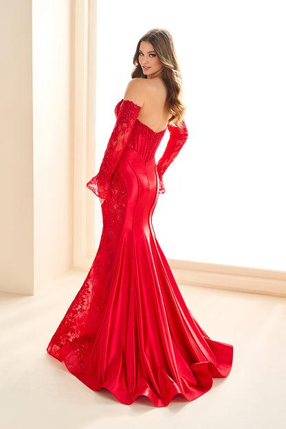 EW36010 - Ellie Wilde Dress