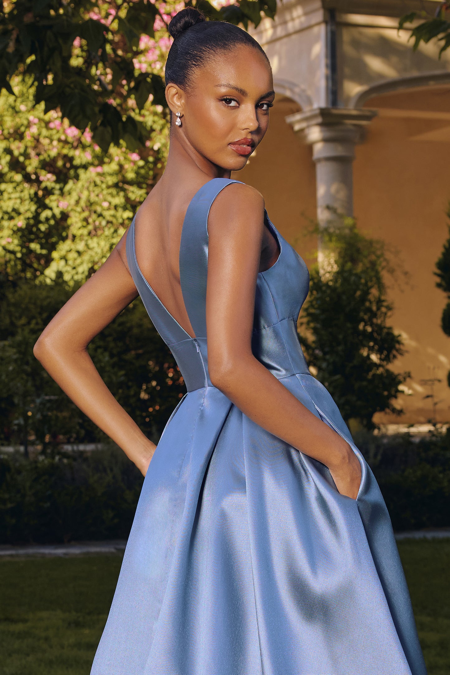 T814 - Amoris Dress