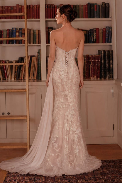 CB168W - Ladivine By Cinderella Divine Dress